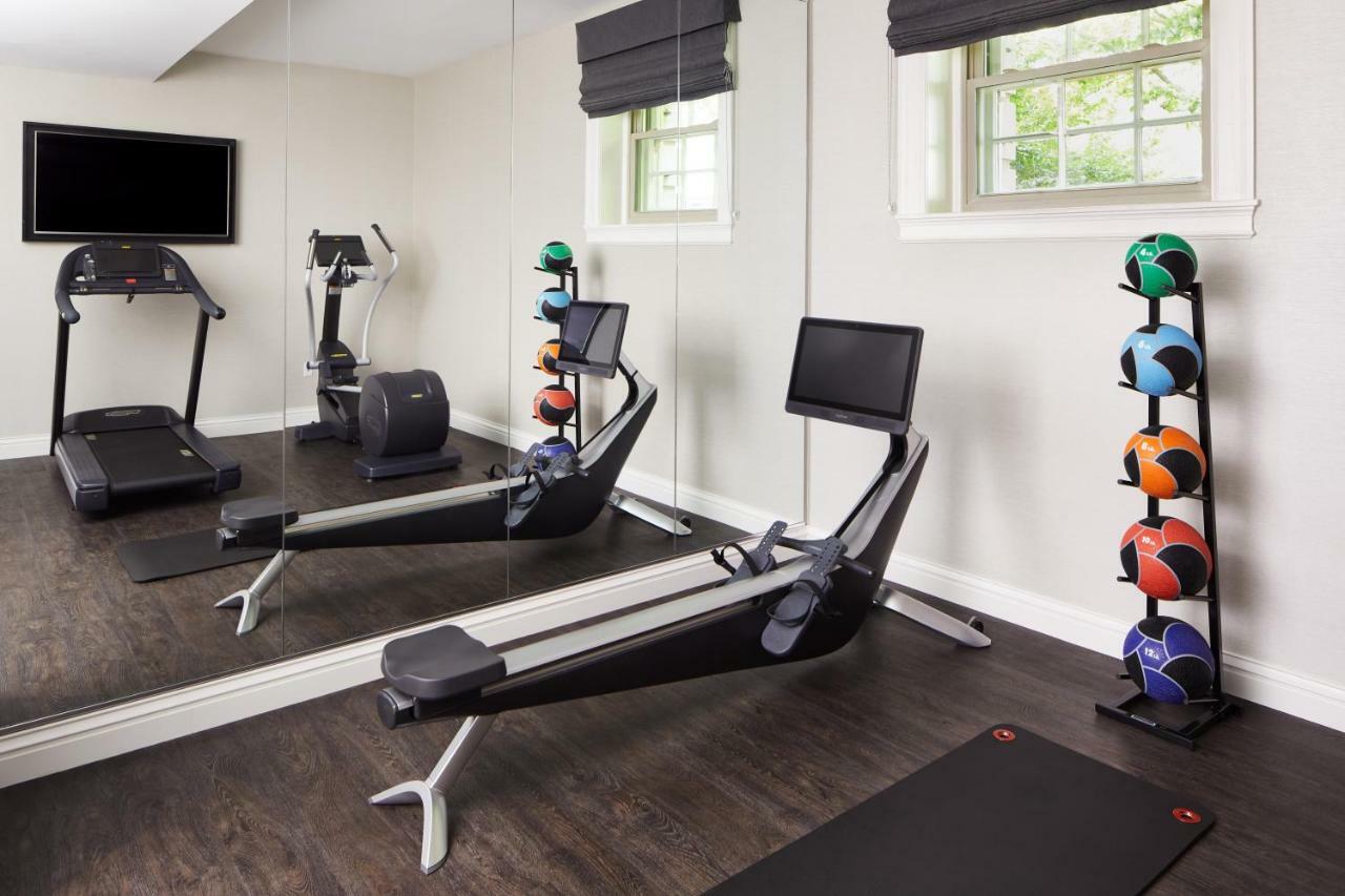 The Whitney Hotel Бостън Екстериор снимка A home gym
