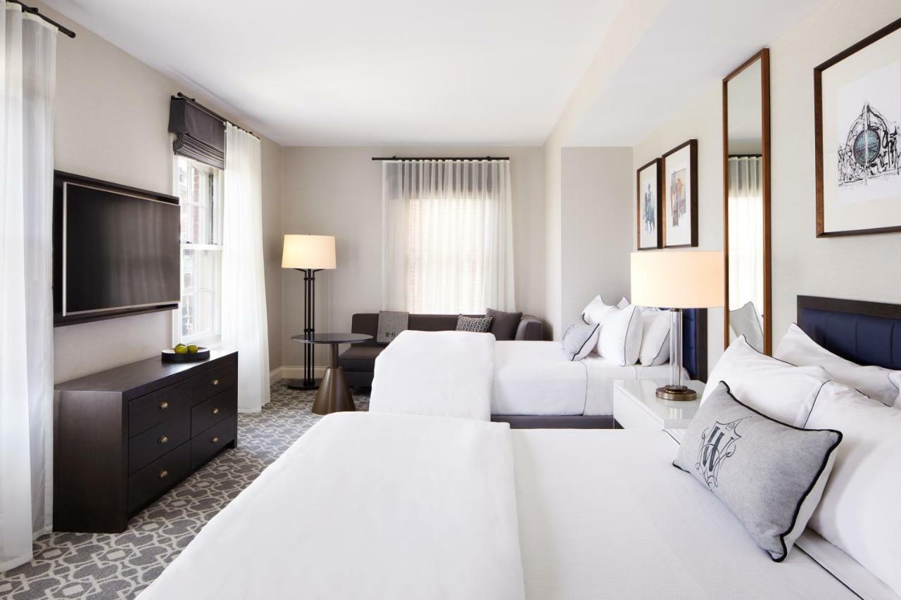 The Whitney Hotel Бостън Екстериор снимка A guest room at the Hotel Commonwealth