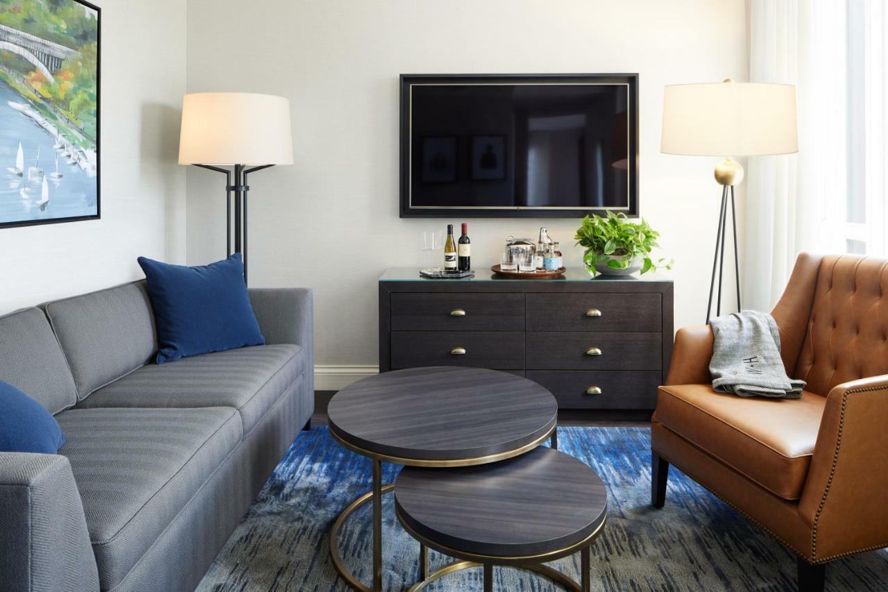 The Whitney Hotel Бостън Екстериор снимка Living room