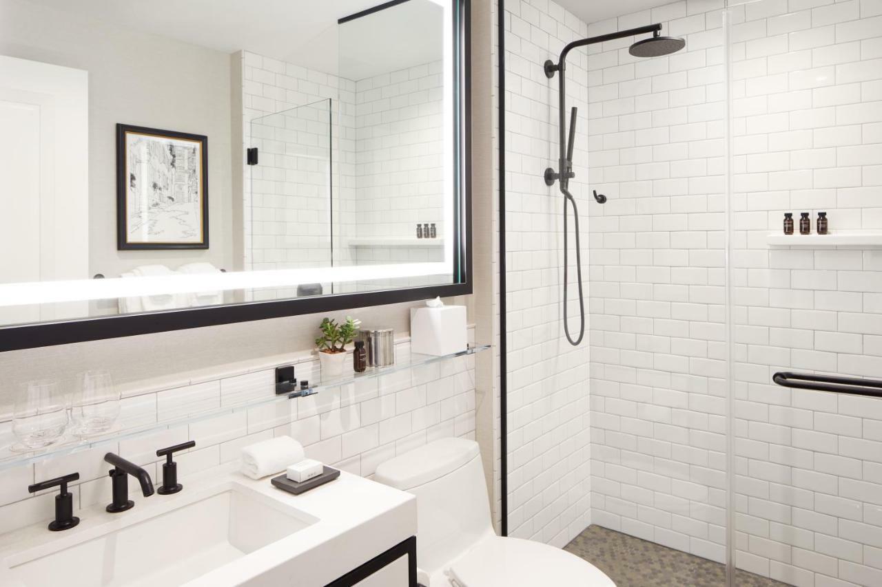 The Whitney Hotel Бостън Екстериор снимка Bathroom