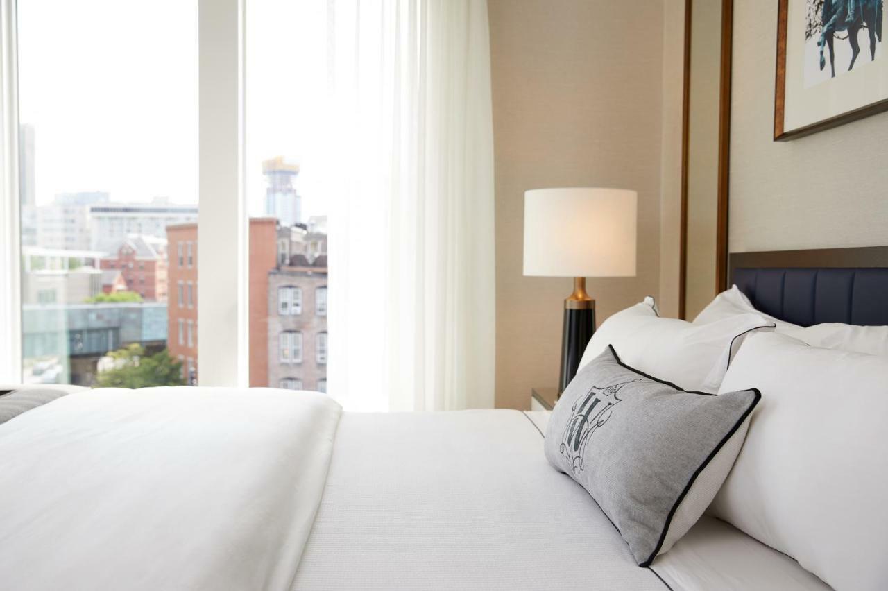 The Whitney Hotel Бостън Екстериор снимка A bedroom at the hotel